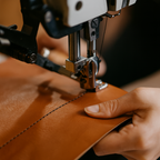 Siège auto console centrale pour animaux en similicuir avec fonction transporteur - Urban Voyager