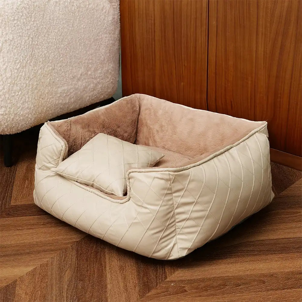 Lit pour chien carré en faux cuir Cozy Diamond pour chiots
