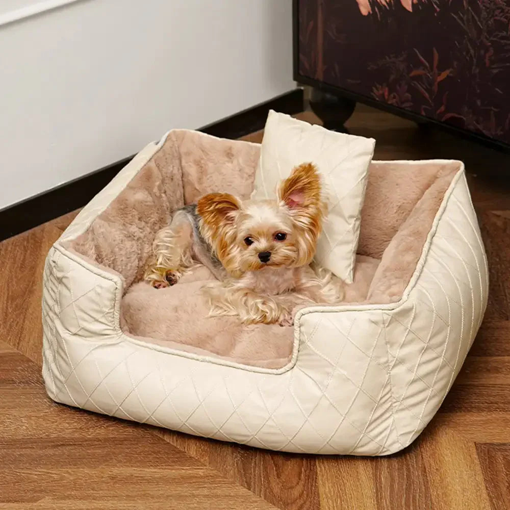 Lit pour chien carré en faux cuir Cozy Diamond pour chiots
