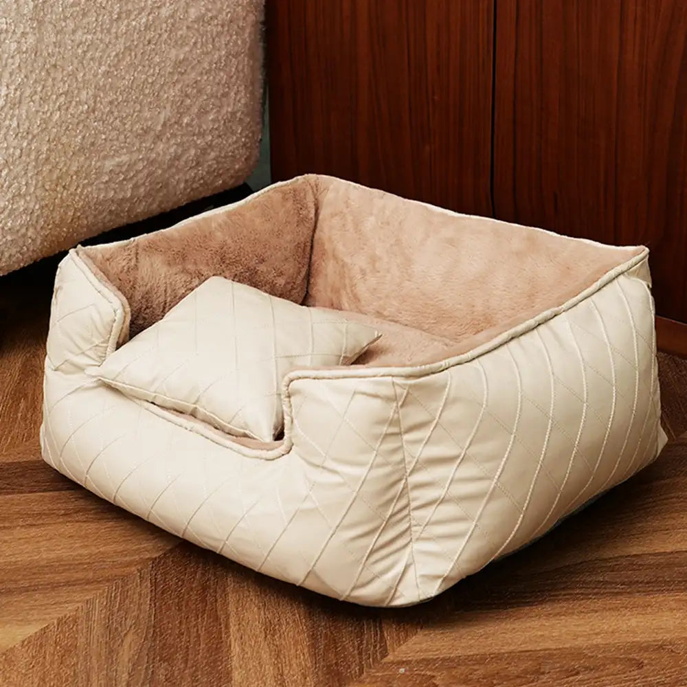 Lit pour chien carré en faux cuir Cozy Diamond pour chiots