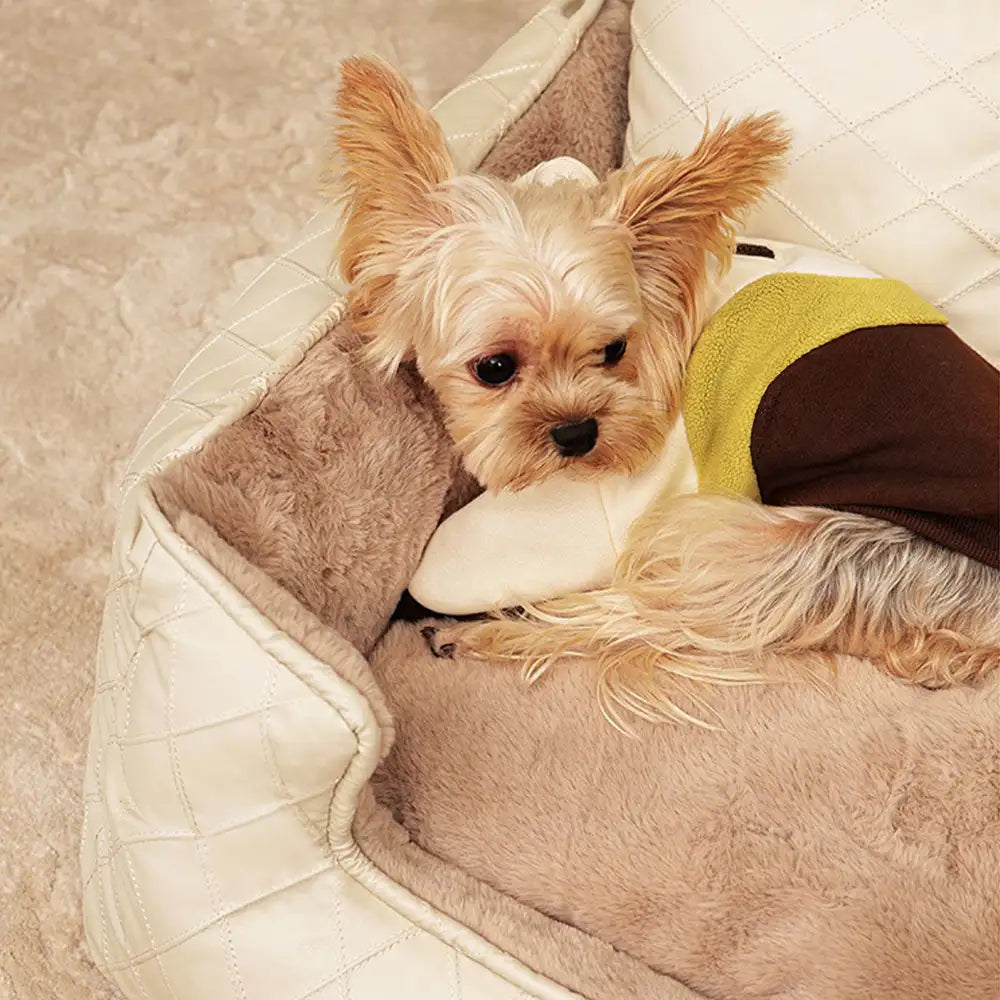 Lit pour chien carré en faux cuir Cozy Diamond pour chiots