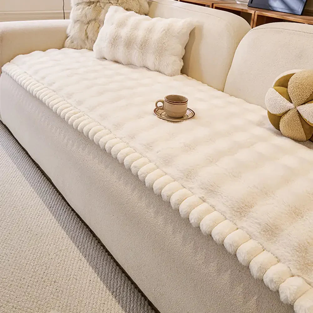 Couvre-canapé en peluche douce en faux lapin, épais, respectueux de la peau et antidérapant.
