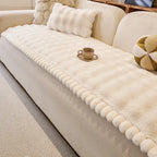 Couvre-canapé en peluche douce en faux lapin, épais, respectueux de la peau et antidérapant.