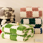 Couverture de matelas en peluche à motifs carreaux et taie d'oreiller