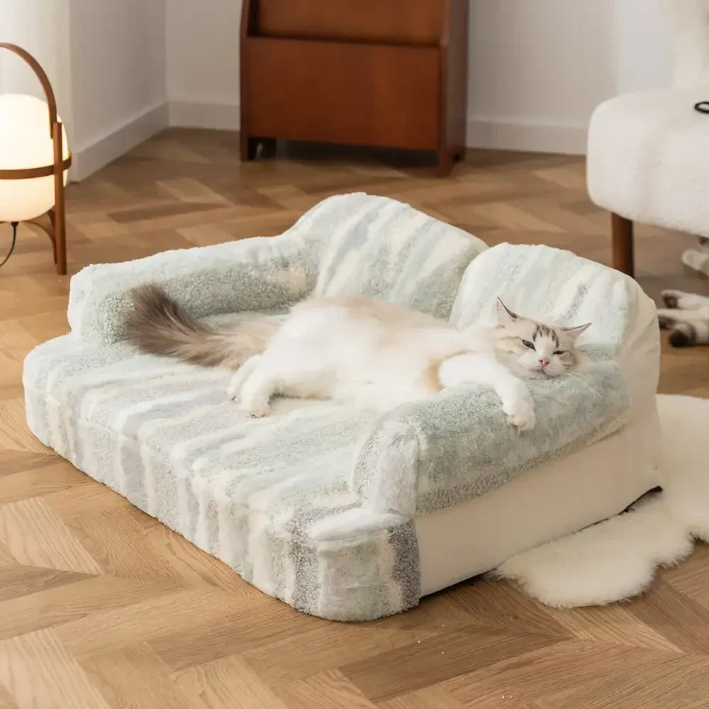 Lit chien douillet protection épines fausse laine d’agneau effet noué tendance