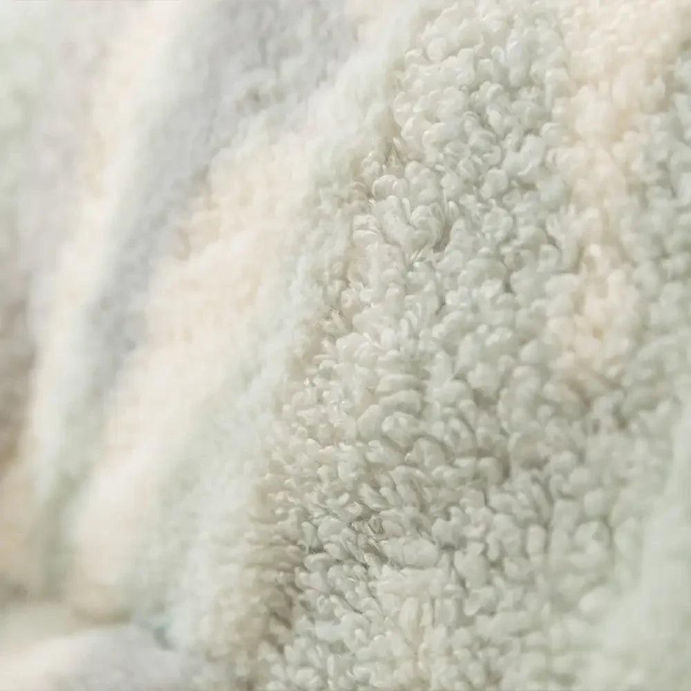 Lit chien douillet protection épines fausse laine d’agneau effet noué tendance